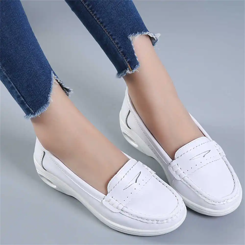 Thick Sole Slipon White Traine - مراجعة Men'S Formal Wear Canada وسعره